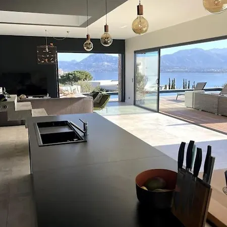 Villa Magnifique Avec Piscine *